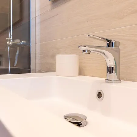 -porta Nuova-alpitour- X5 With A-c And Wi-fi Appartement Turin