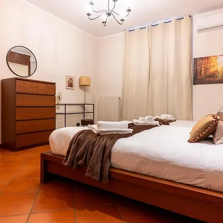 -porta Nuova-alpitour- X5 With A-c And Wi-fi Appartement Turin