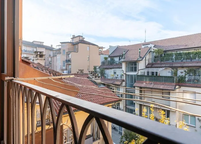 -porta Nuova-alpitour- X5 With A-c And Wi-fi 토리노