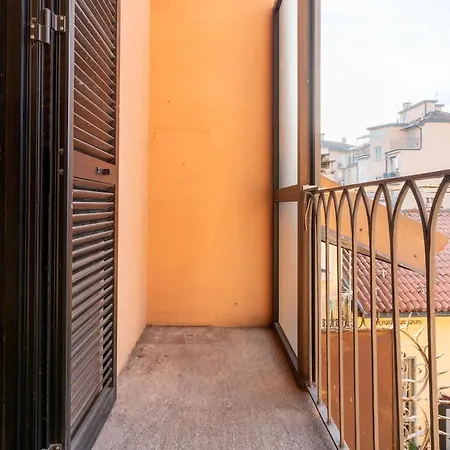 Apartament -porta Nuova-alpitour- X5 With A-c And Wi-fi Turyn